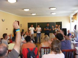 Wizyta międzynarodowej grupy młodzieży w Domu Pomocy Społecznej w Podzamku w ramach ŚDM Kraków 2016r